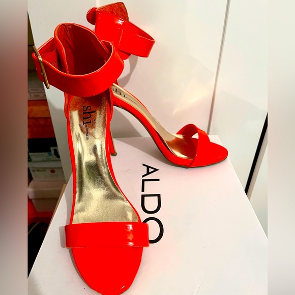 Tangerine Fun Heels - Picture 5 of 5